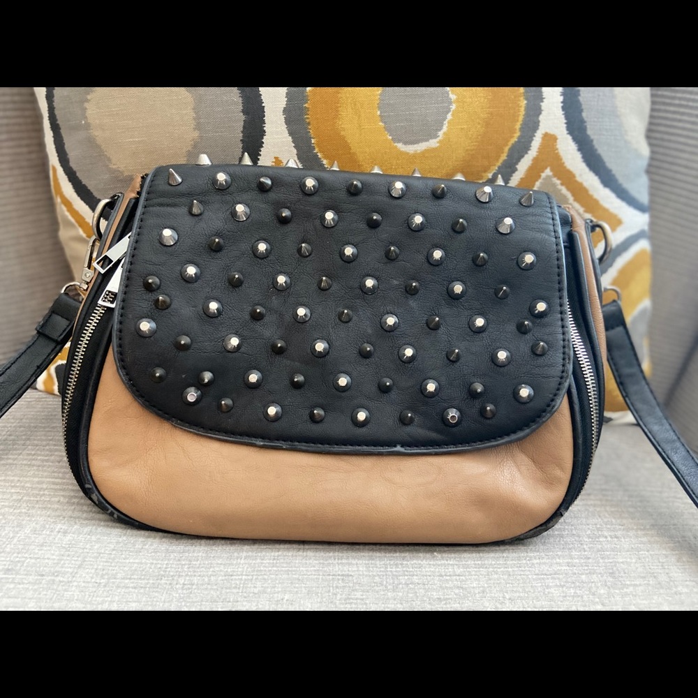 Spiked bag